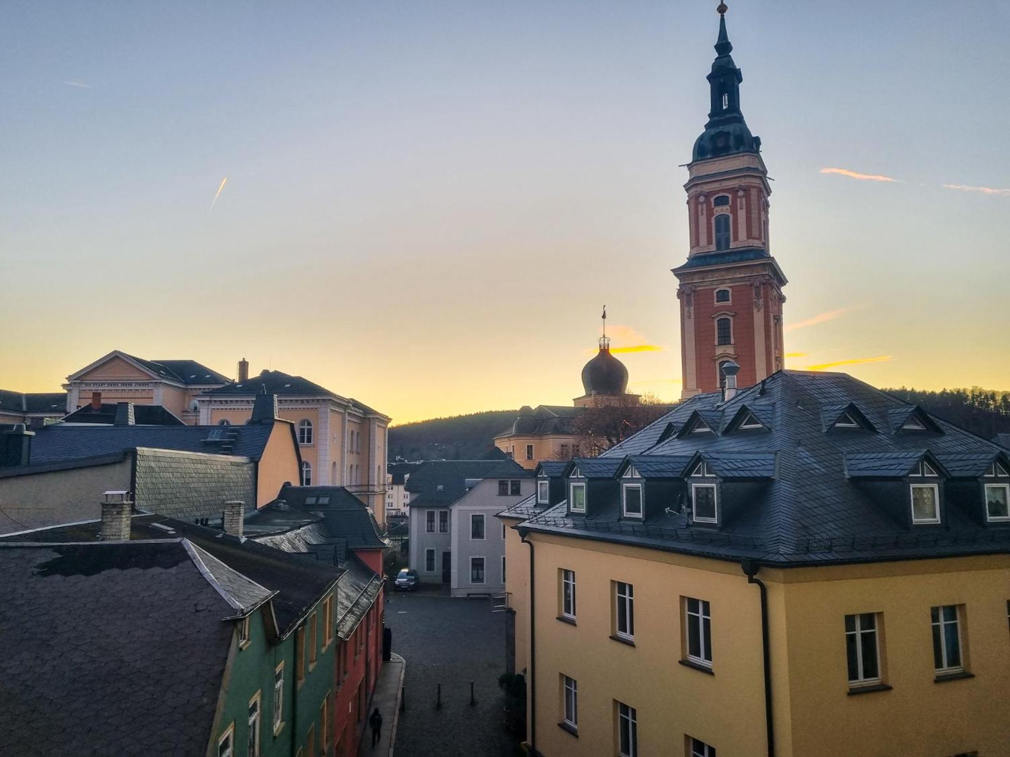 Maremar - Design Maisonette Altstadt - 4 Pers - 57Qm - Luxus Boxspringbett - Kueche - Arbeitsplatz - Privater Parkplatz Greiz Esterno foto