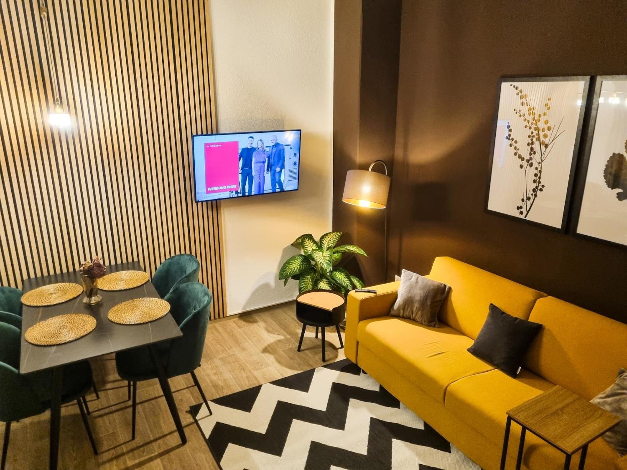 Maremar - Design Maisonette Altstadt - 4 Pers - 57Qm - Luxus Boxspringbett - Kueche - Arbeitsplatz - Privater Parkplatz Greiz Esterno foto