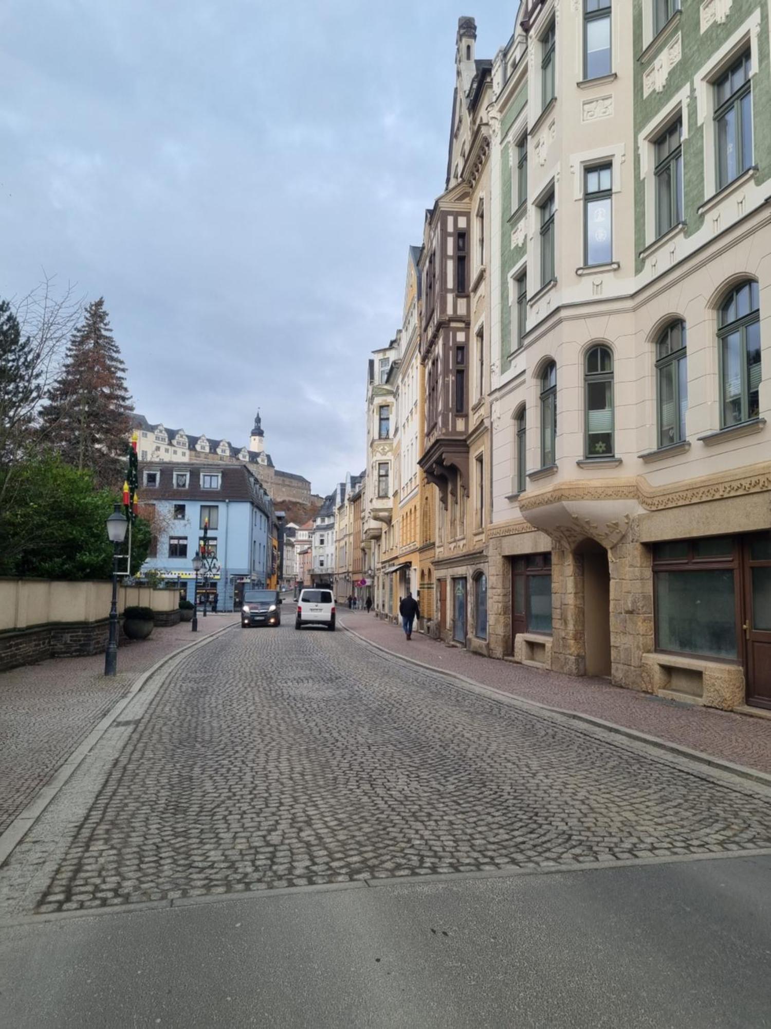 Maremar - Design Maisonette Altstadt - 4 Pers - 57Qm - Luxus Boxspringbett - Kueche - Arbeitsplatz - Privater Parkplatz Greiz Esterno foto