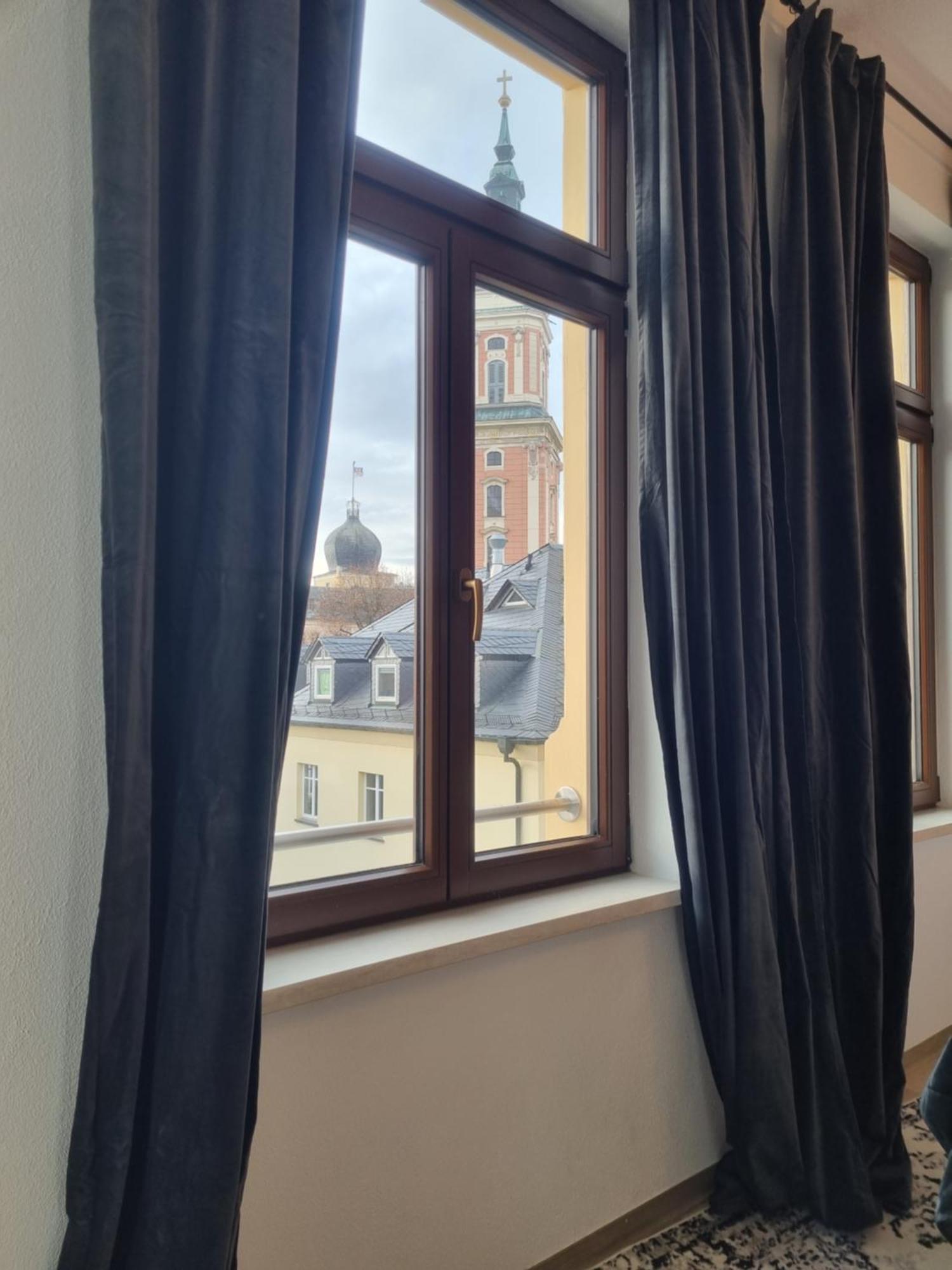 Maremar - Design Maisonette Altstadt - 4 Pers - 57Qm - Luxus Boxspringbett - Kueche - Arbeitsplatz - Privater Parkplatz Greiz Esterno foto