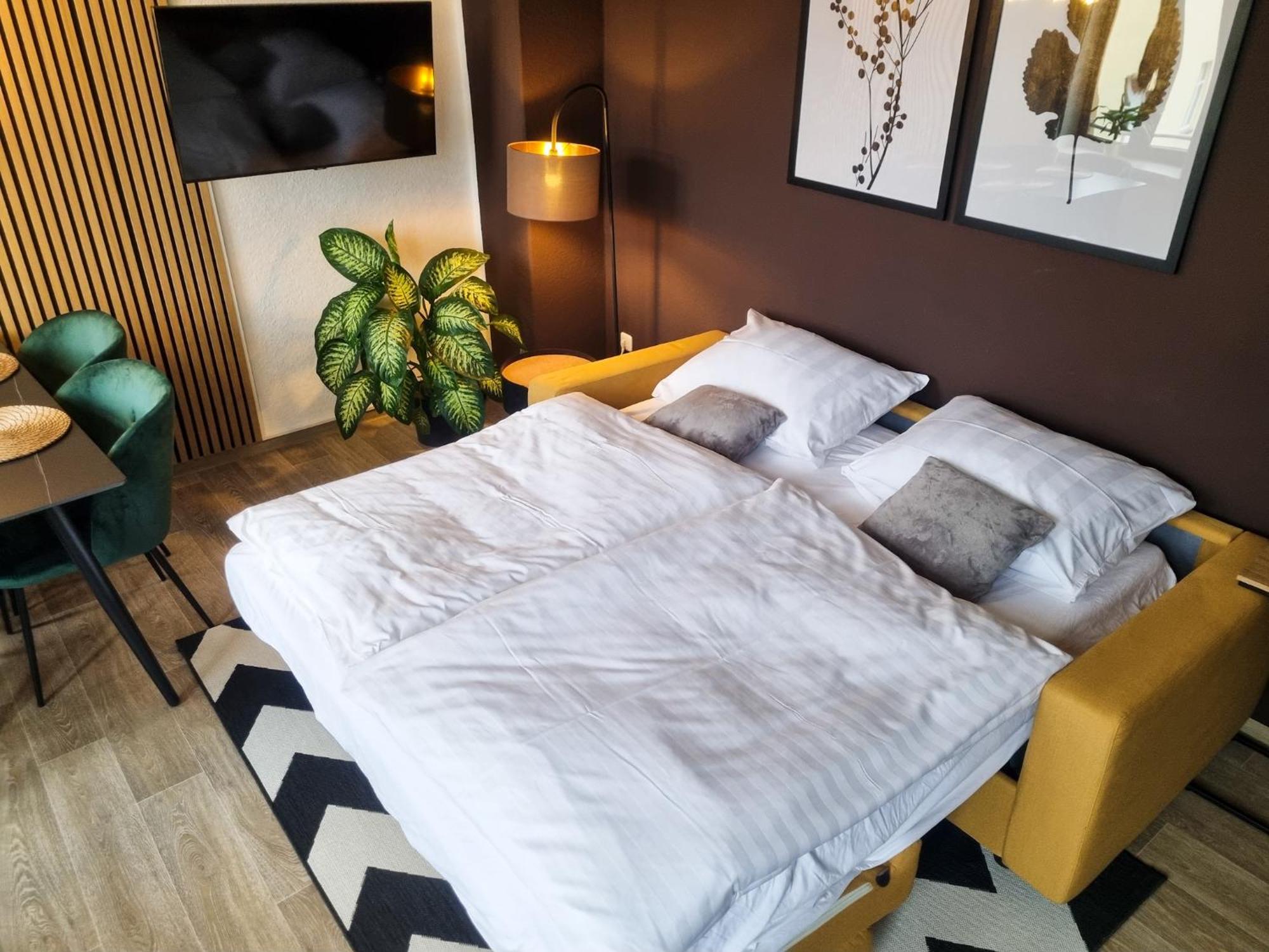 Maremar - Design Maisonette Altstadt - 4 Pers - 57Qm - Luxus Boxspringbett - Kueche - Arbeitsplatz - Privater Parkplatz Greiz Esterno foto